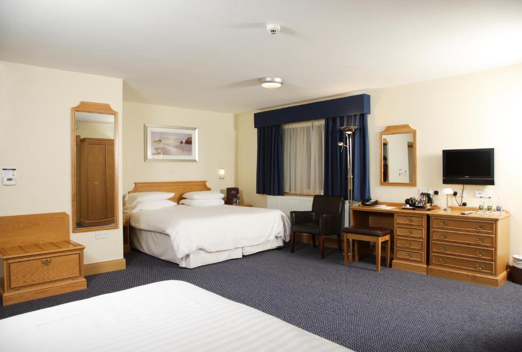 Adelphi Portrush Hotel Room photo